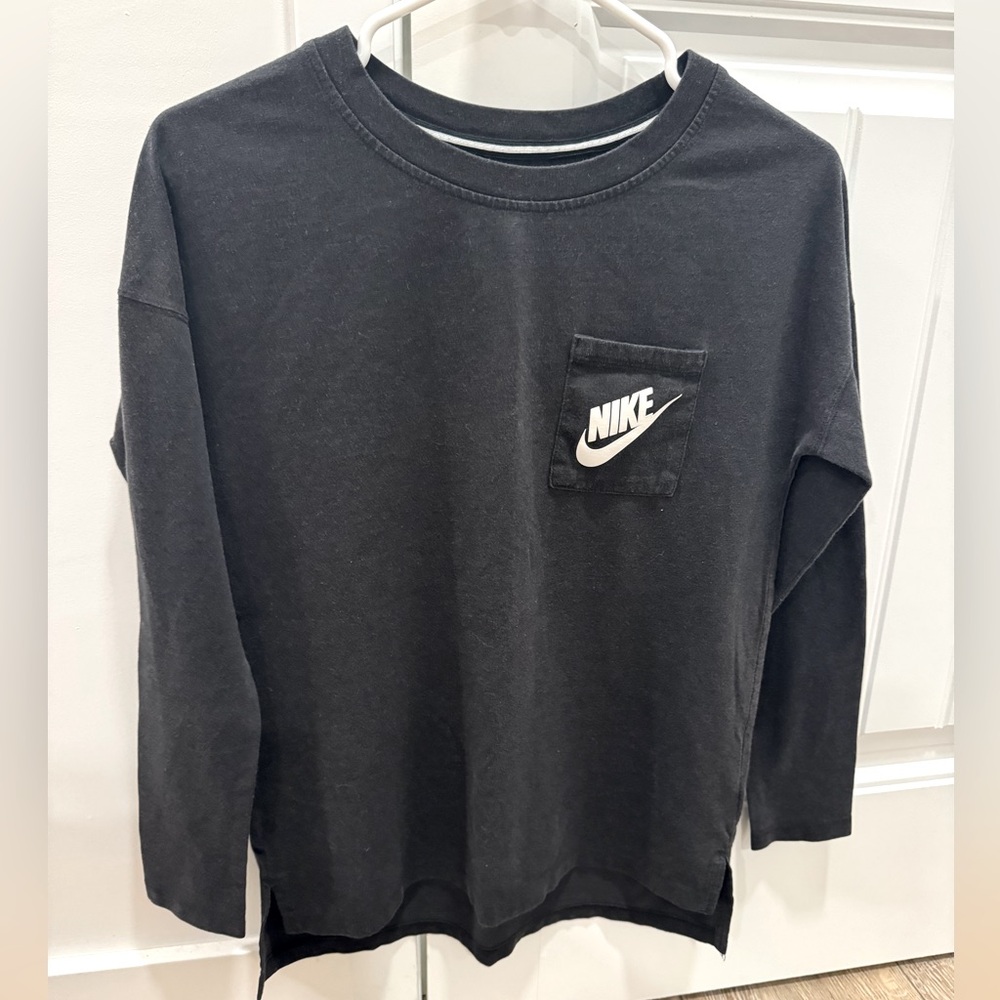 Black Nike Long Sleeve Shirt - size XS